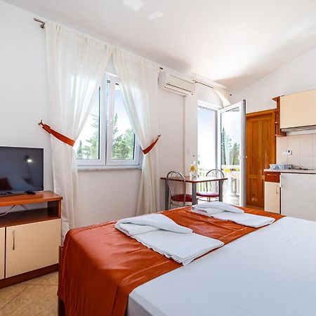 Apartments Prkacin 2 Starigrad Paklenica Exteriör bild