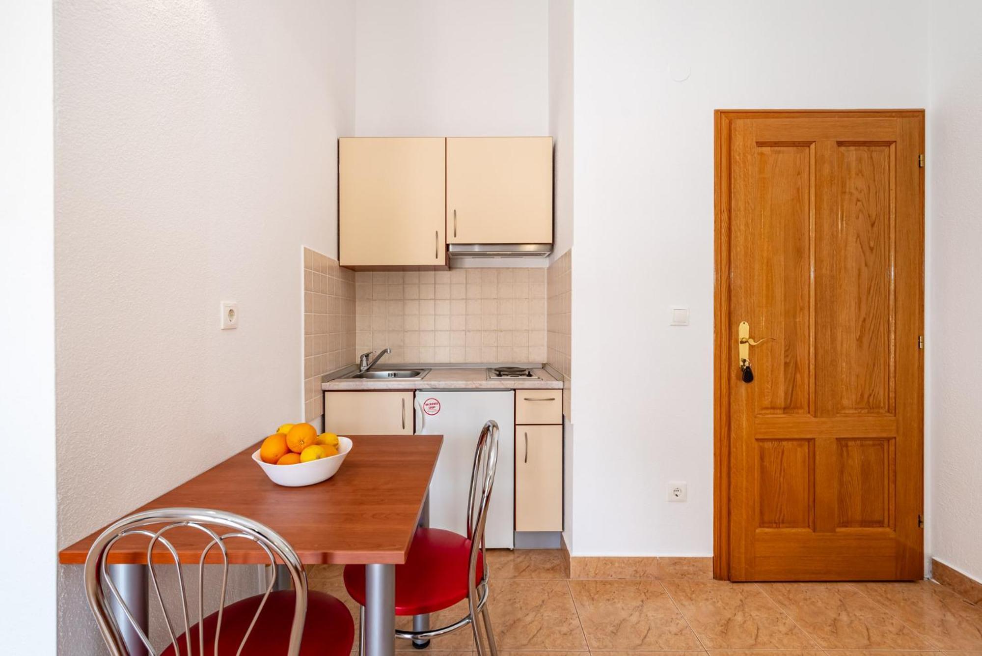 Apartments Prkacin 2 Starigrad Paklenica Exteriör bild